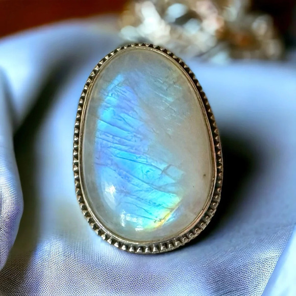 Sterling Silver Rainbow Moonstone Ring (8.75) - Picture 2 of 9
